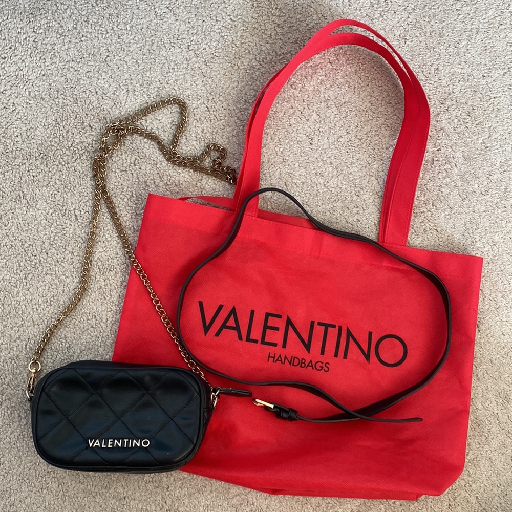 Valentino Black Quilted Leather Multi Wear Bag Gold Chain Shoulder Bag Or Fanny
